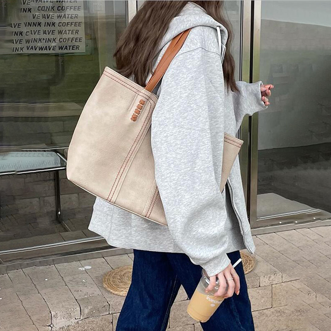 Trendy ruime dames shopper met comfortabele schouderbanden