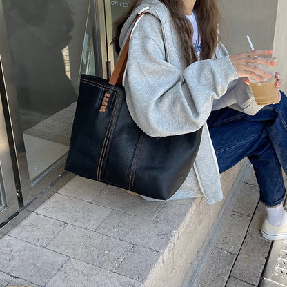 Trendy ruime dames shopper met comfortabele schouderbanden