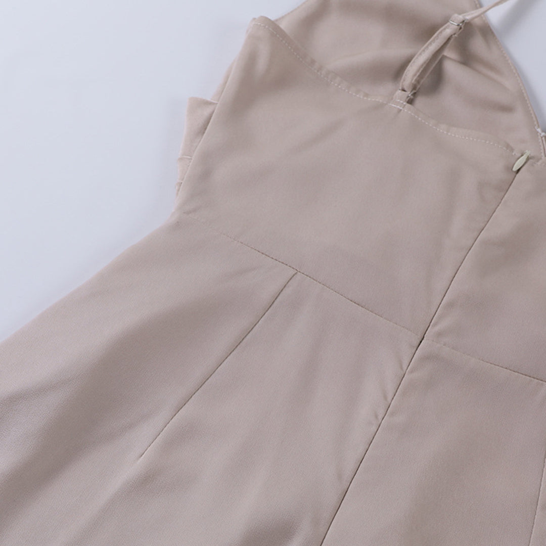 Armonie | Elegante Jurk met Watervalhals en Hoge Split