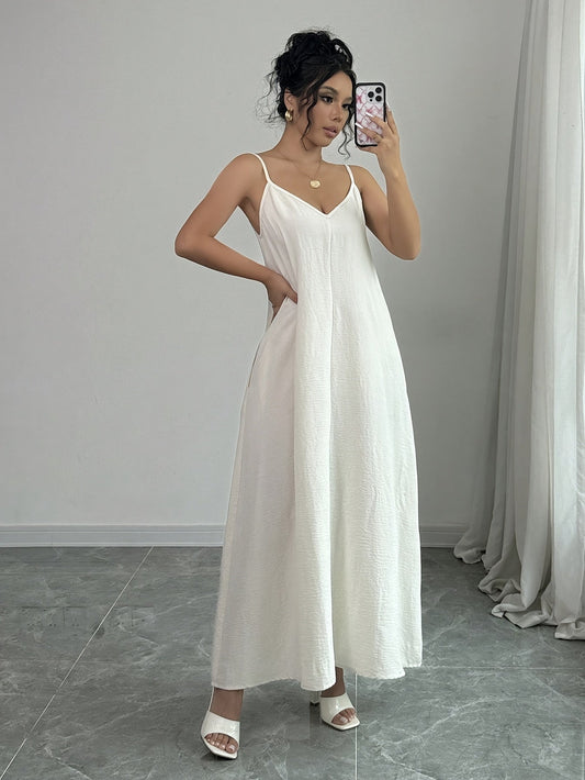 Yolanda | Minimalistische Maxi Jurk met Spaghettibandjes