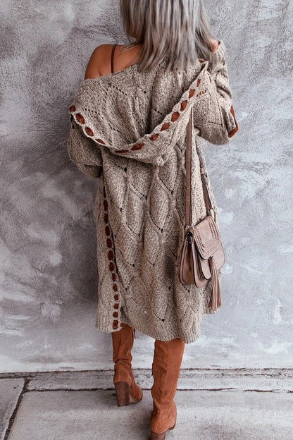 Zachte stijlvolle dames cardigan met speelse details en lange pasvorm