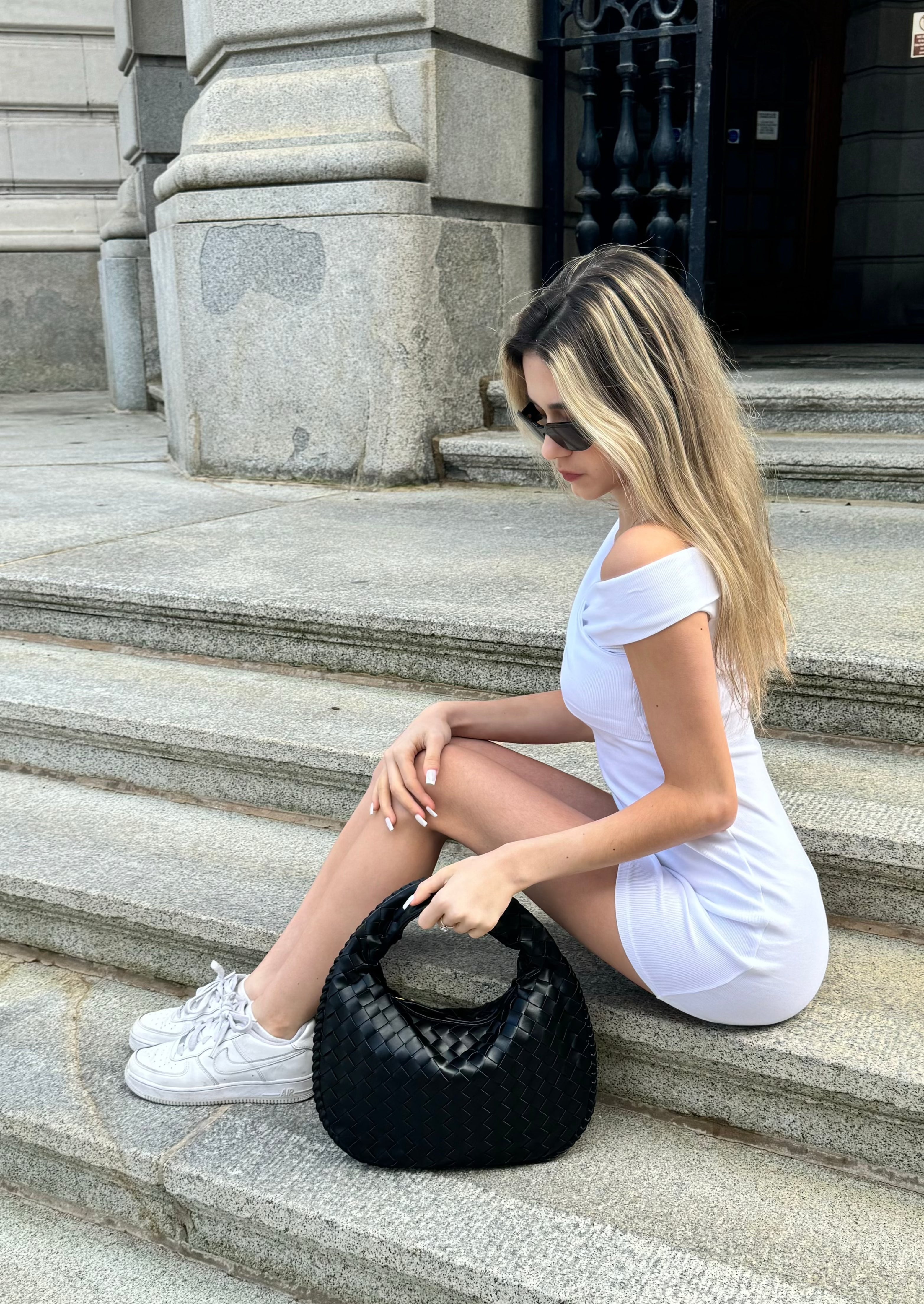 Vaida | Classic Black Woven Handbag