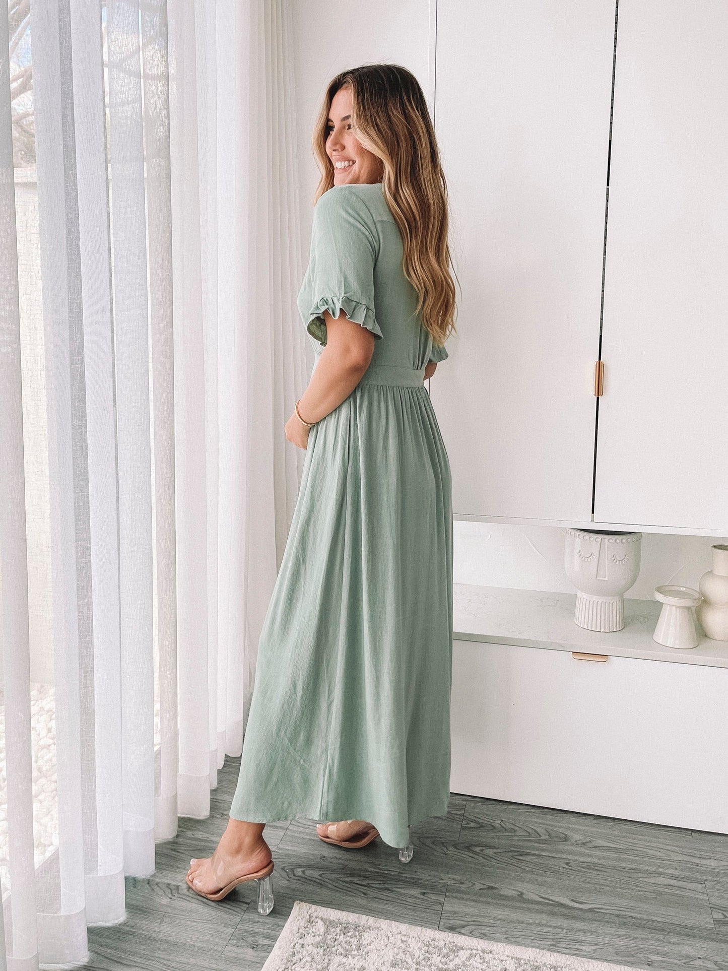 Elegante Zomerse Dames Midi Jurk Met V Hals En Knoopsluiting