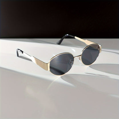 Majella | Minimalistische Ovale Zonnebril met Gouden Frame