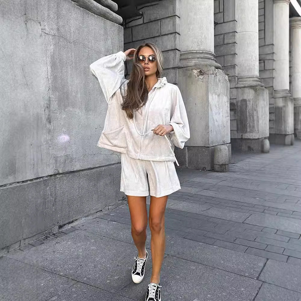 Soft Gray Oversized Women's Loungewear Set with Hoodie and Shorts