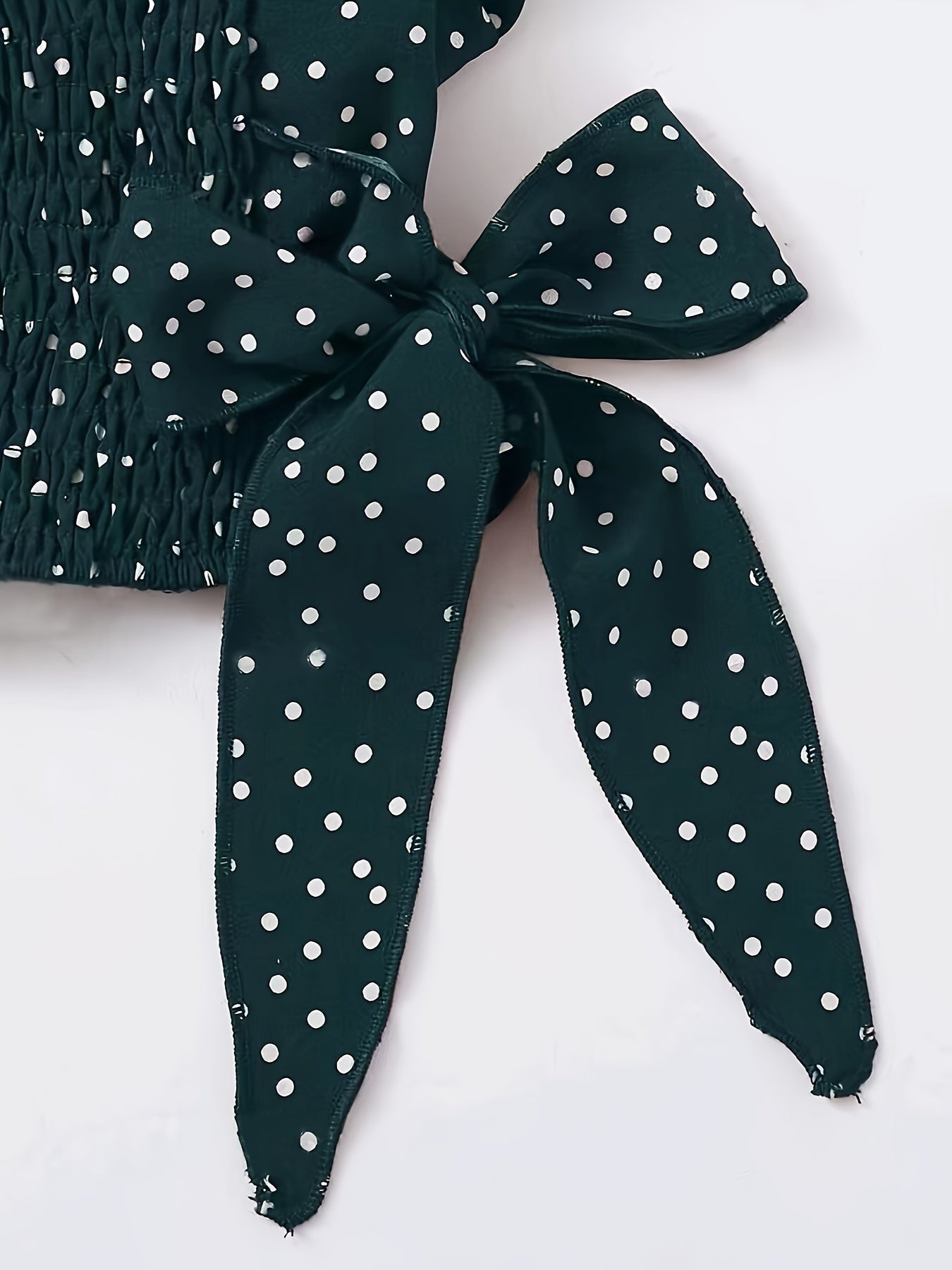 Berita | Ruffle Crop Top met Polkadotprint en Strikdetails