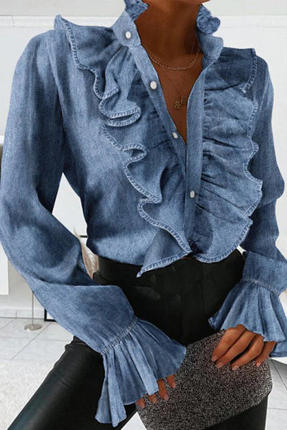 Elegante verfijnde dames blouse met speelse ruches en pofmouwen