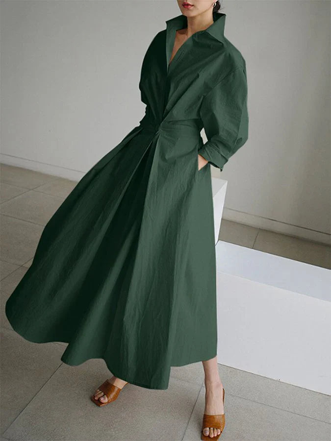 Verfijnd elegant dames maxi jurk met kraag en flatterende plooien