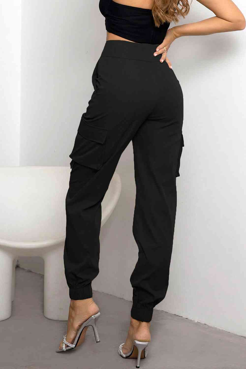 Trendy Cargo Pants for Women with Pockets and Slim Ankle Cuffs
