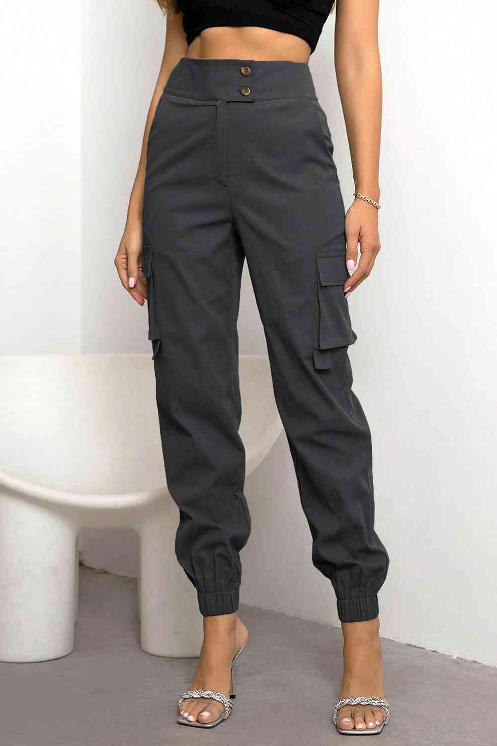 Trendy Cargo Pants for Women with Pockets and Slim Ankle Cuffs