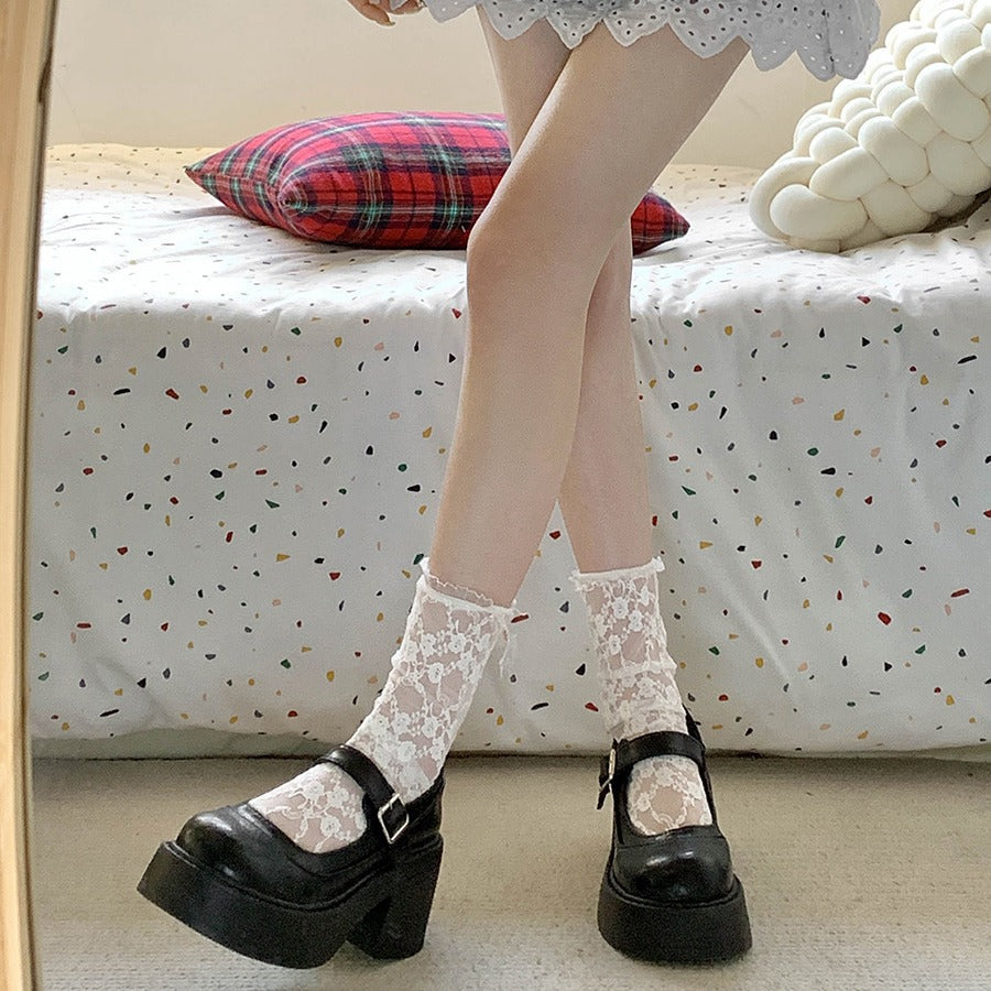 Stijlvolle Dames Pumps met Platform Zool en Gespsluiting