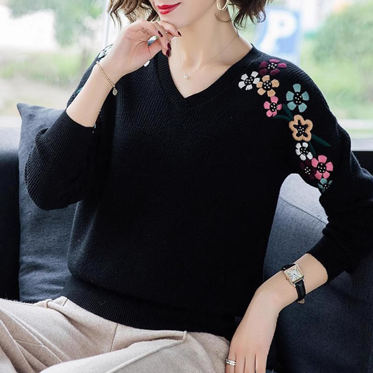 Elegante Zachte Dames Trui met Geborduurde Bloemen