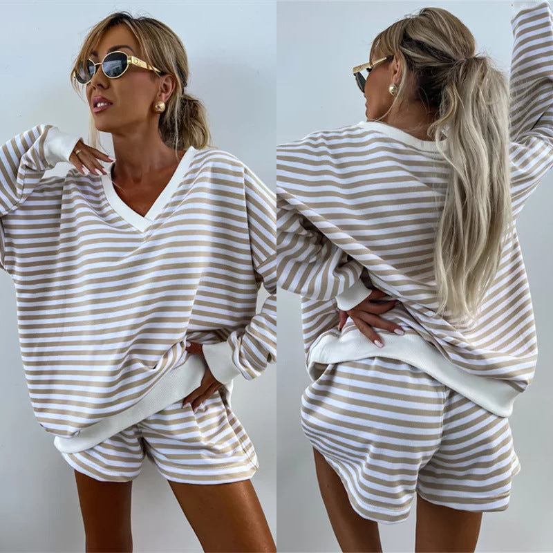 Oversized Women's Lounge Set with Striped Sweatshirt and Shorts