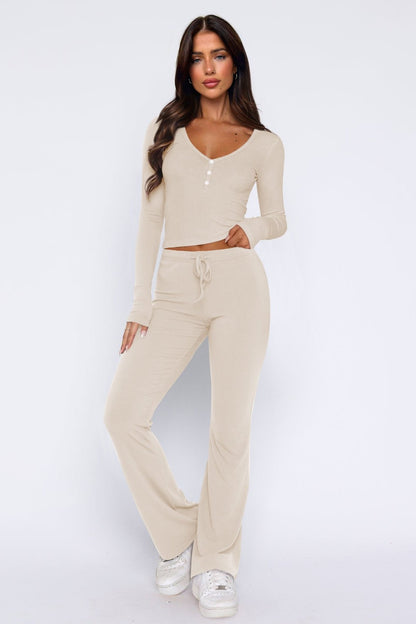 Stijlvolle Dames Loungewear Set met Flared Broek en Crop Top