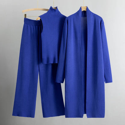 Comfortabele chique dames set met lange jas en rechte broek