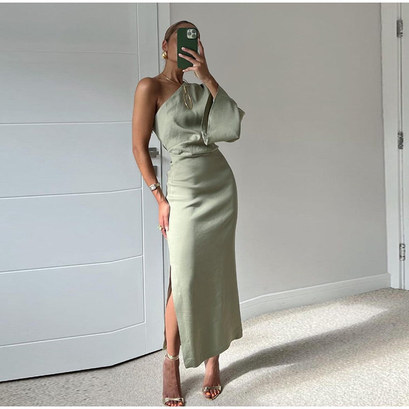 Mien | Elegante One-Shoulder Maxi Jurk met Flatterende Split
