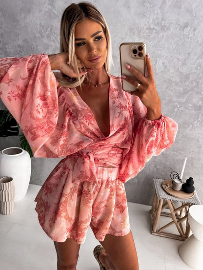 Floortje | Zwierige Playsuit met Tropische Print en Kimono Mouwen