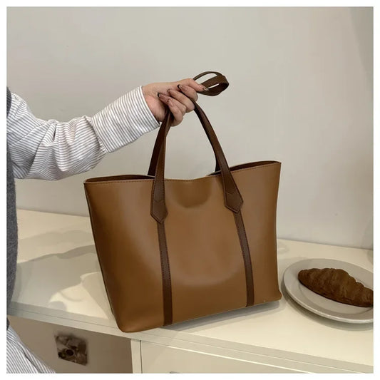 Elegante Dames Schoudertas met Stevige Hengsels en Ruim Model