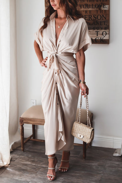 Sjaan | Strakke Knopen Midi Jurk