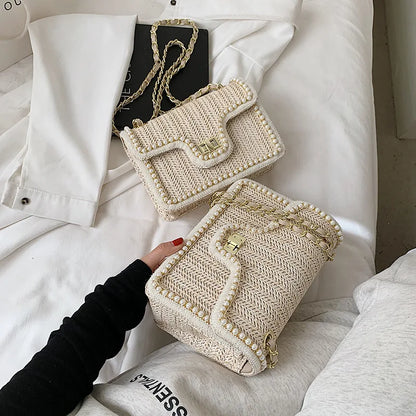 Baili | Elegante Rieten Schoudertas met Pareldetails