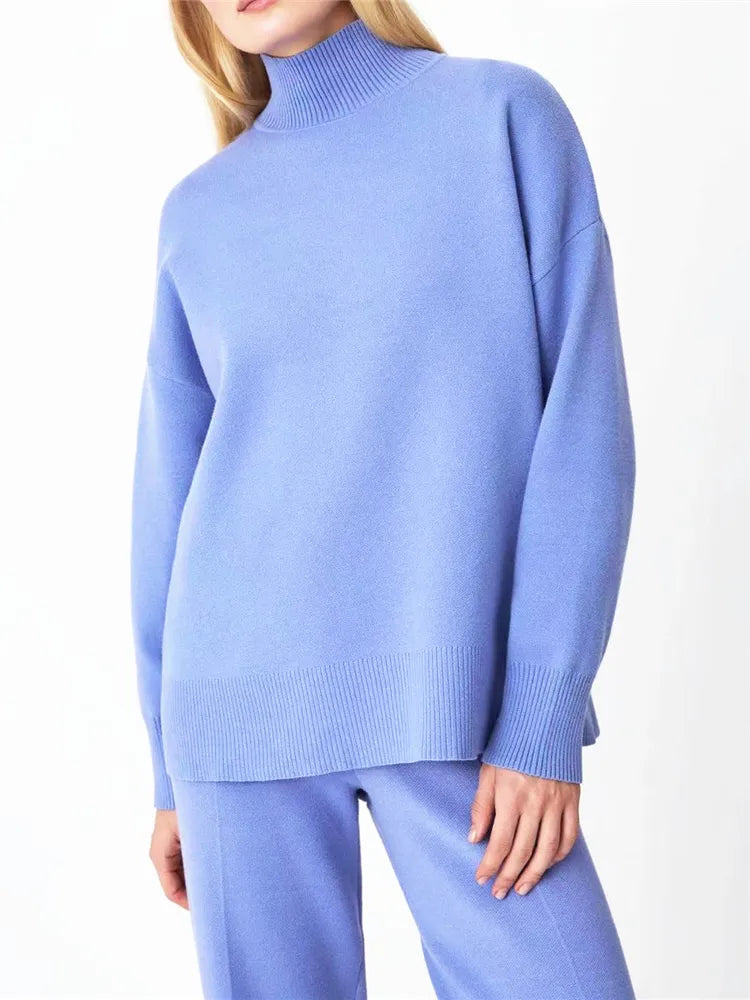 Comfortable Oversized Knitted Women's Set with Turtleneck