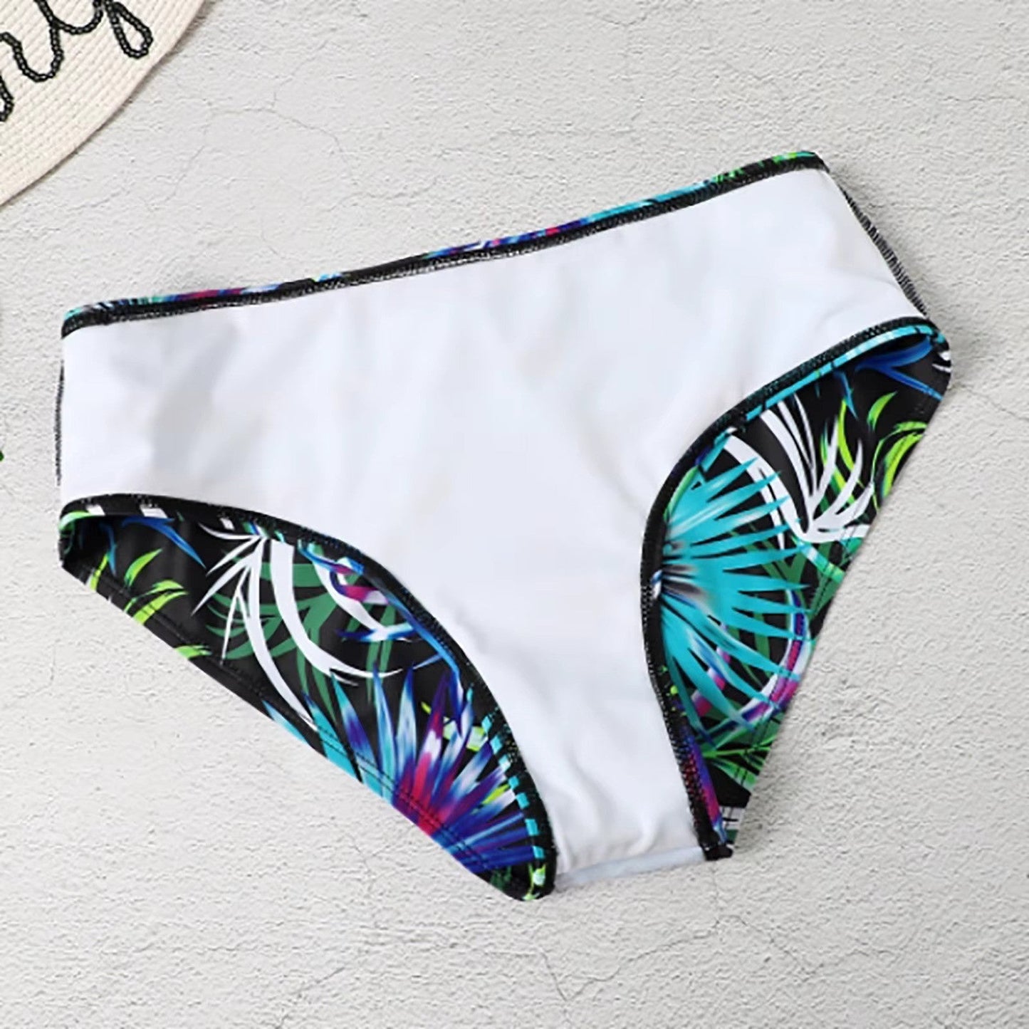 Fina | Stijlvolle High-Waist Bikini Set met Tropische Print