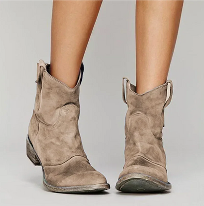 Carah | Western-Inspired Suède Enkellaarsjes