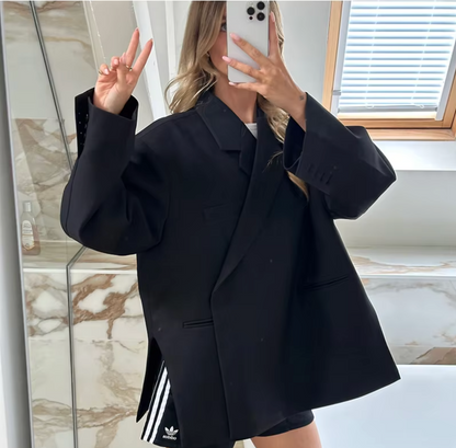 Oversized chique dames blazer met lange mouwen en knoopsluiting