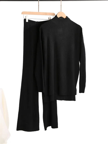 Comfortable Oversized Knitted Women's Set with Turtleneck