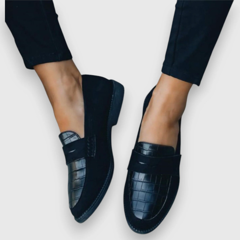 Zwarte Orthopedische Loafers Met Crocoprint Voor Dames