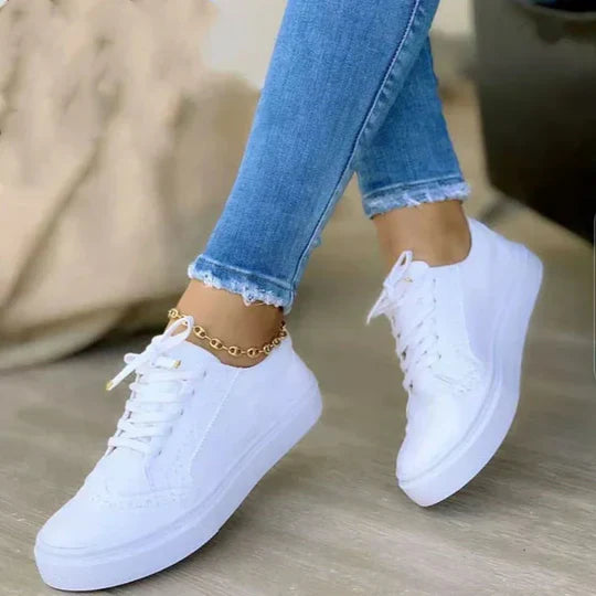 Comfortabele Suède Sneakers Voor Dames Met Vetersluiting