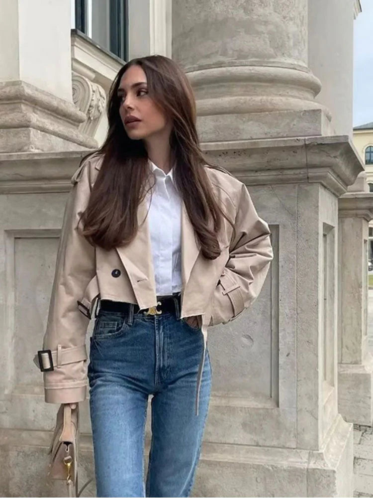 Trench-coat court moderne pour femmes avec revers classique