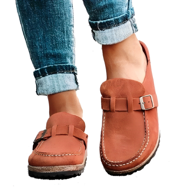 Fien | Comfortabele Instappers met Gespsluiting