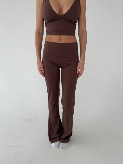 Azariah | Bruine Flared Legging