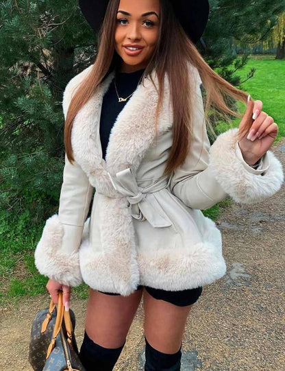 Luxe Dames Winterjas met Faux Fur en Ceintuur