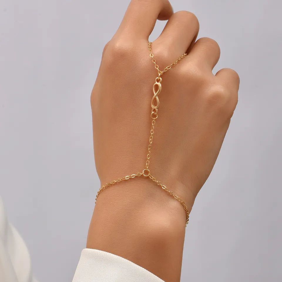 Berna | Hand Chain Bracelet