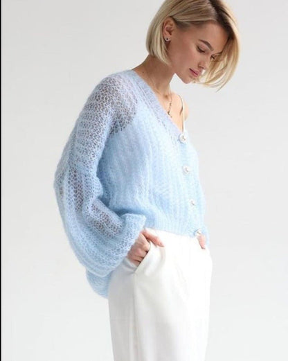 Marjolein | Cardigan Bleu Clair avec Boutons Perle