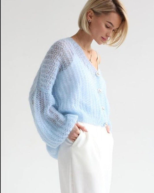 Marjolein | Lichtblauwe Cardigan met Parelknopen