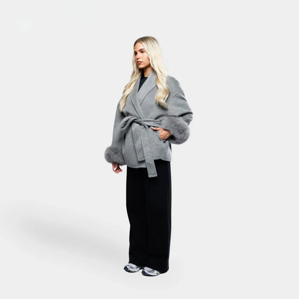 Dames Wollen Jas met Ceintuur en Faux Fur Manchetten