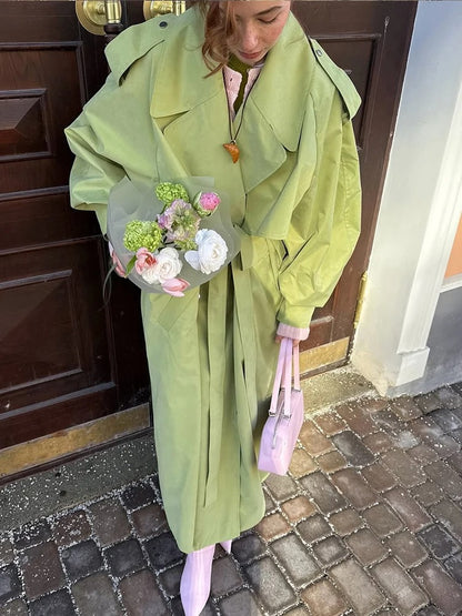 Lange Oversized Groene Dames Trenchcoat met Ceintuur