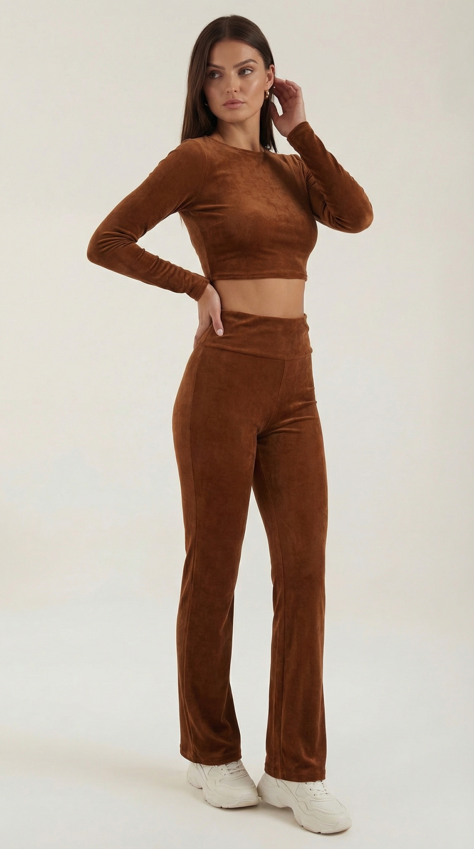 Trendy Co Ord Set voor Vrouwen met Crop Top en Flared Broek