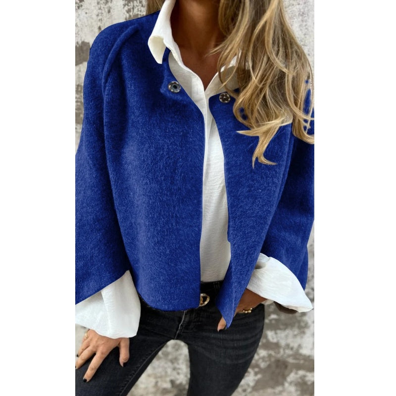 Luxe warme dames wollen jas met korte pasvorm en knoopsluiting