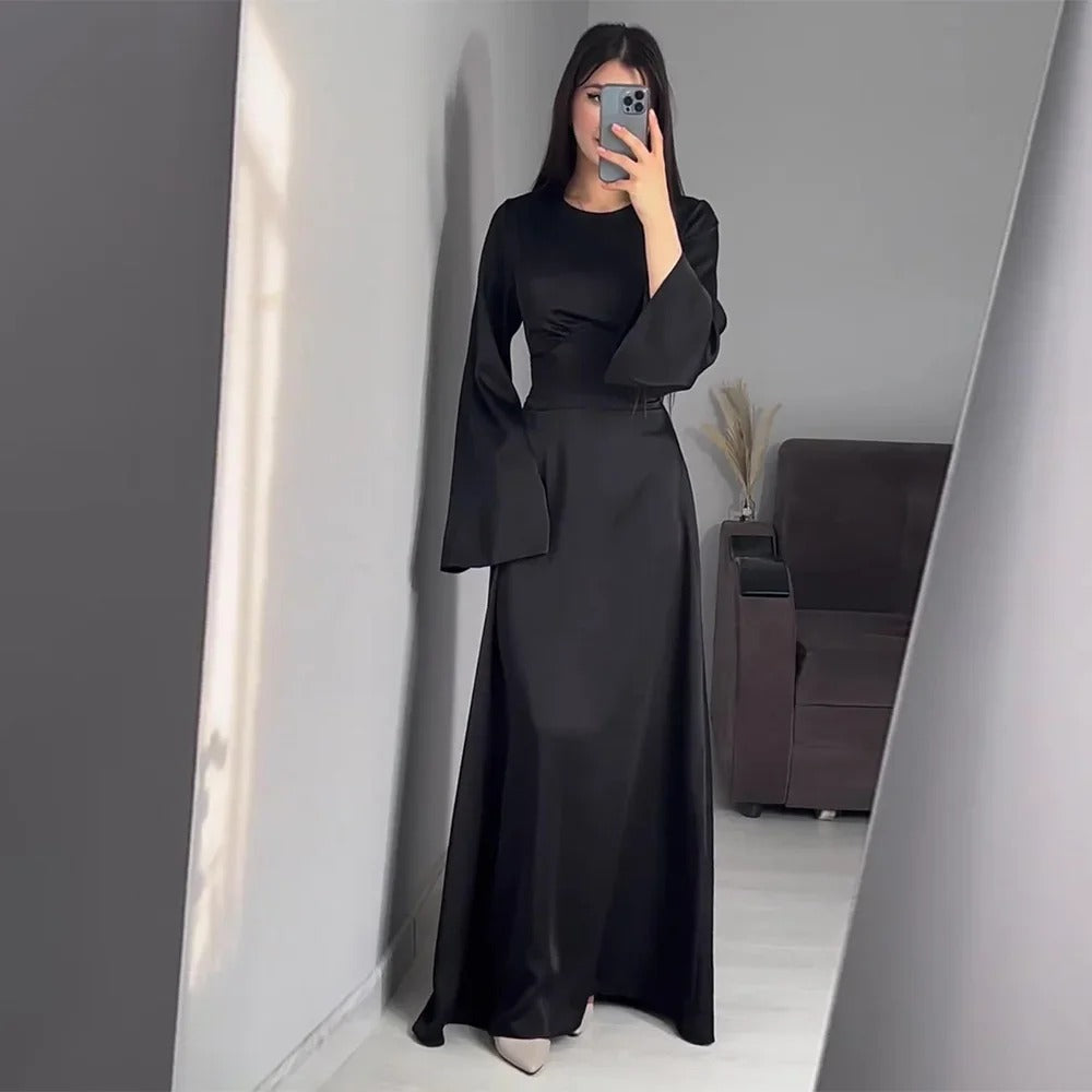Elegante chique dames maxi jurk met lange mouwen en getailleerde pasvorm