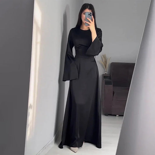 Elegante chique dames maxi jurk met lange mouwen en getailleerde pasvorm