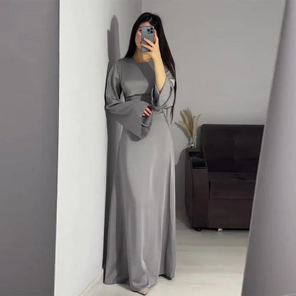 Elegante chique dames maxi jurk met lange mouwen en getailleerde pasvorm