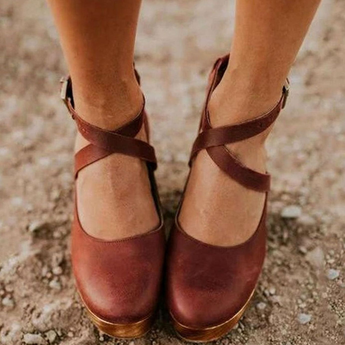 Women's Vintage Cross-Strap Block-Heel Mary Jane Pumps - Brown