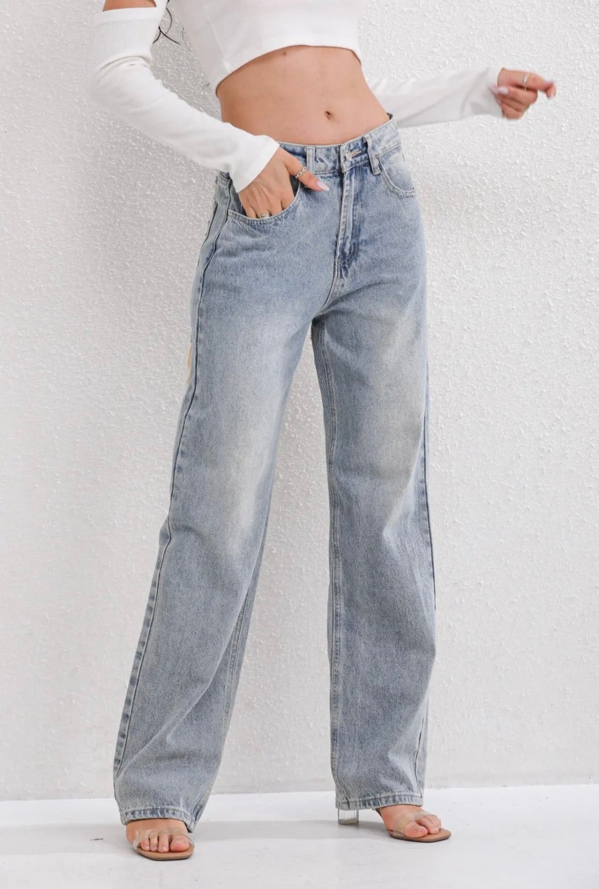Vira | Vintage Ripped Jeans